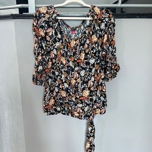 Vince Camuto XL Top EUC